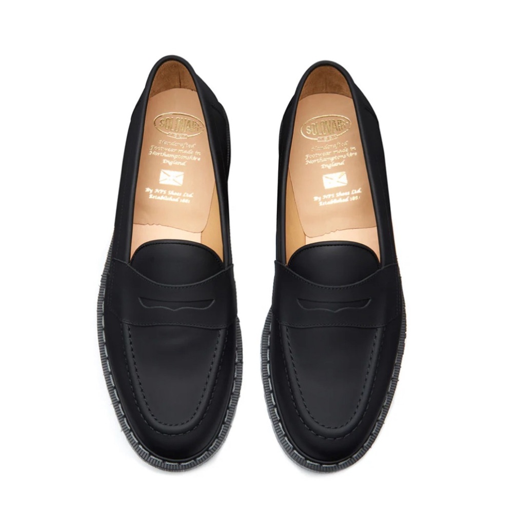 Solovair - Black Greasy Penny Loafer - 9.5
Mens / 10.5 Womens